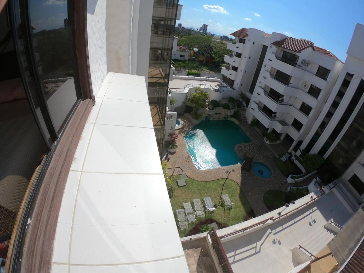Suites Casa Blanca Santa Cruz de La Sierra Exterior foto